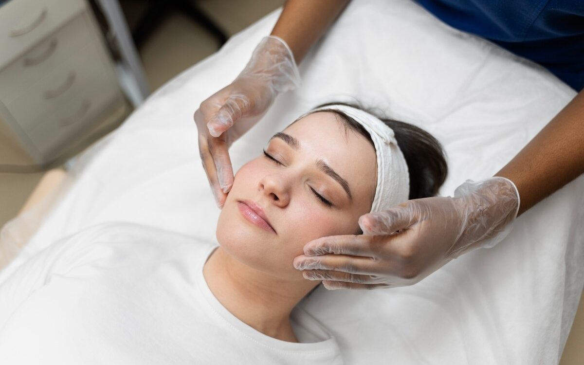 person getting micro needling beauty treatment1